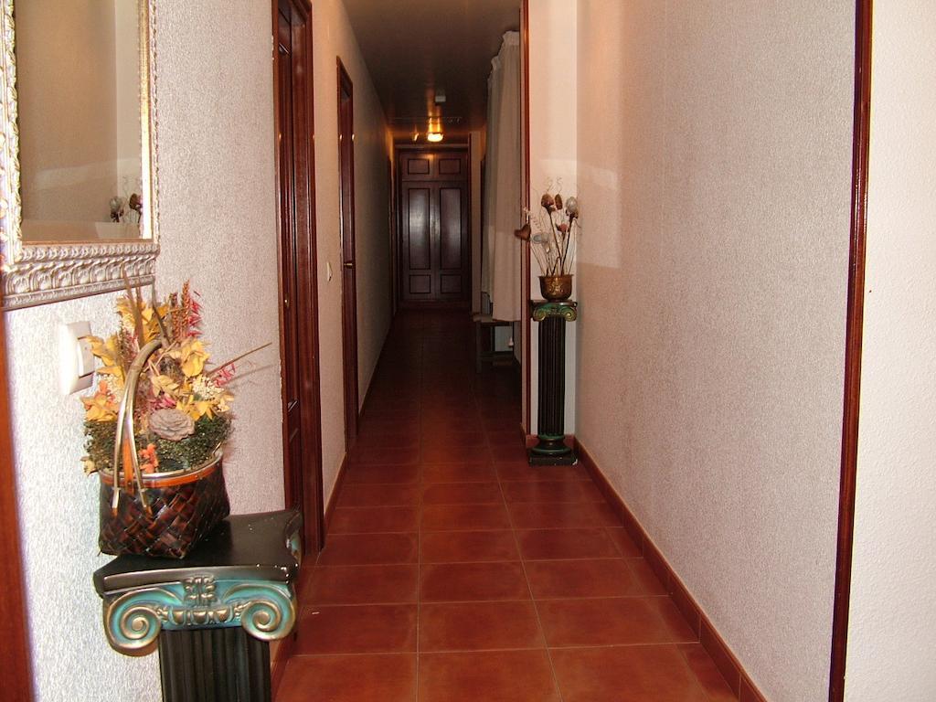 Hostal El Botero Cuzcurrita-Rio Tiron Bilik gambar