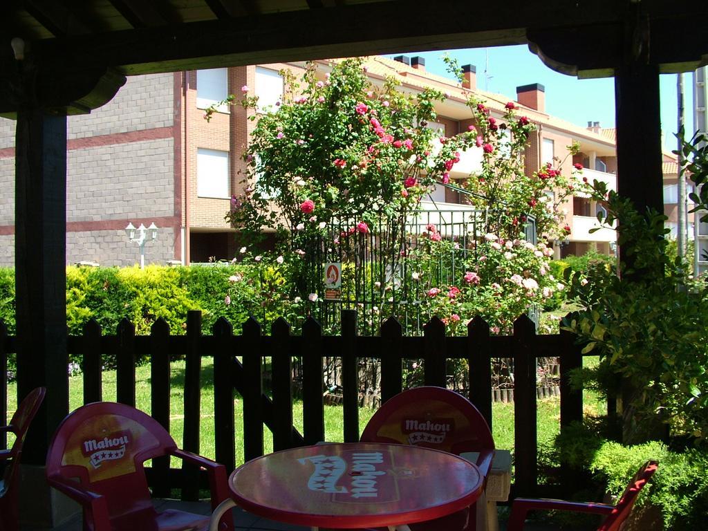 Hostal El Botero Cuzcurrita-Rio Tiron Luaran gambar