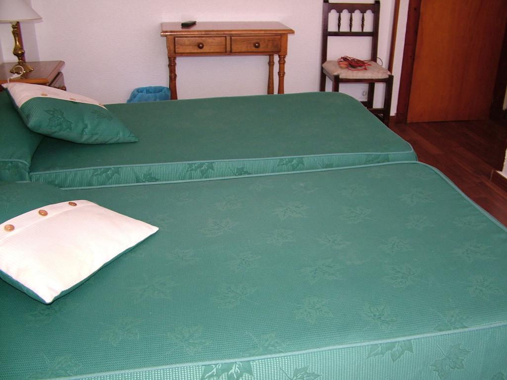Hostal El Botero Cuzcurrita-Rio Tiron Bilik gambar