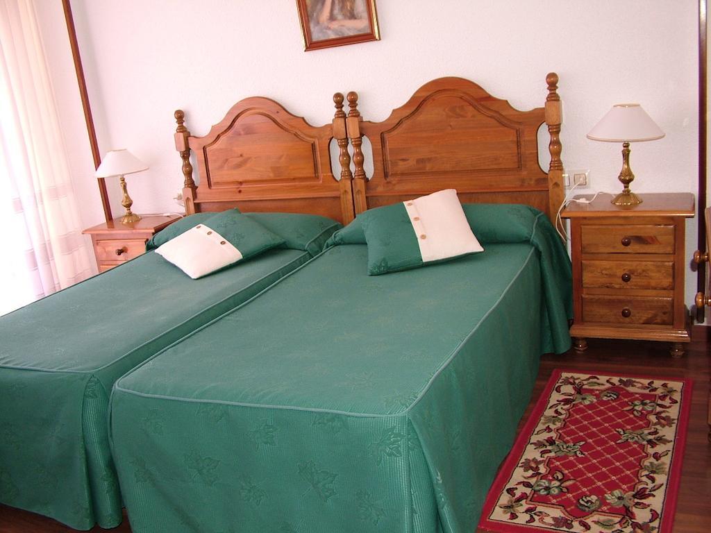 Hostal El Botero Cuzcurrita-Rio Tiron Luaran gambar